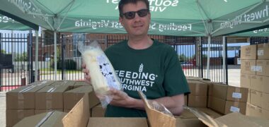 Partners in Financial Planning volunteers for Feeding Southwest Virginia
